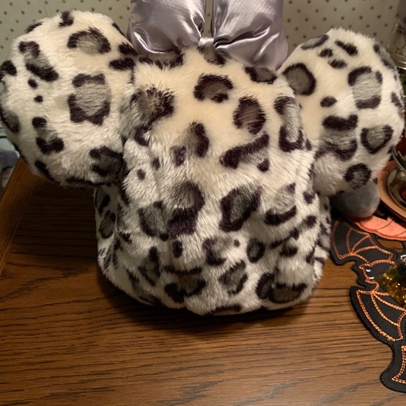 Disney Parks furry Leopard spots Minnie Ears hat - Picture 2 of 4